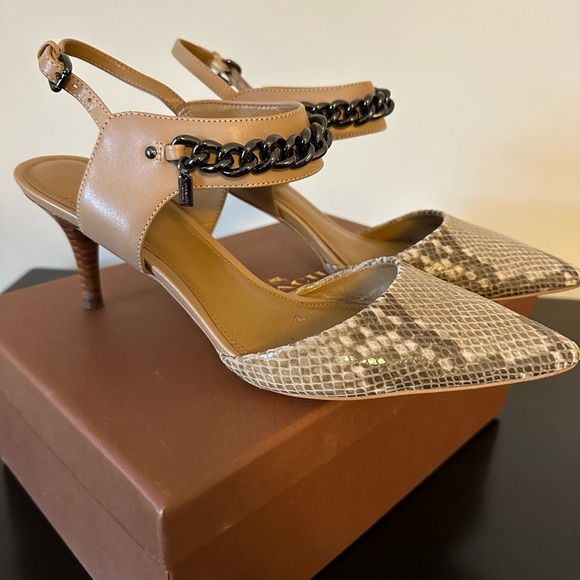 COACH Heeled Pumps - Picture 6 of 14